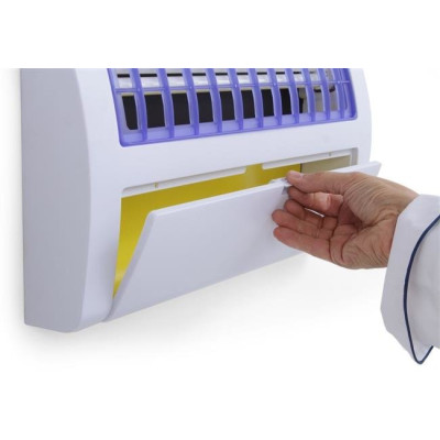 Insect catcher with adhesive plate 120 m² 