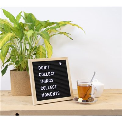 Slide-in board 30x30cm with 170 plastic letters, numbers and symbols